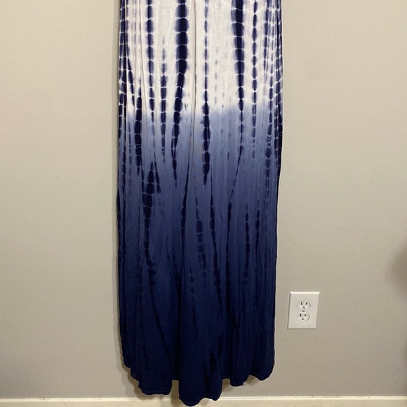 Xhilaration long Dress/ spaghetti straps/ white and blue Tie-dye size medium - Picture 3 of 5